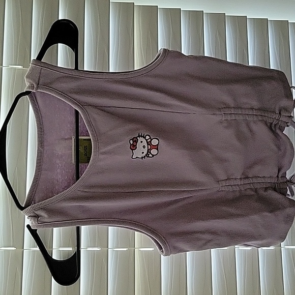 Hello kitty crop top NWT - Picture 3 of 3
